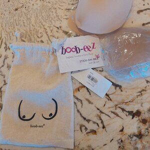 Boob- Eez stick on Brad with front closure D cup